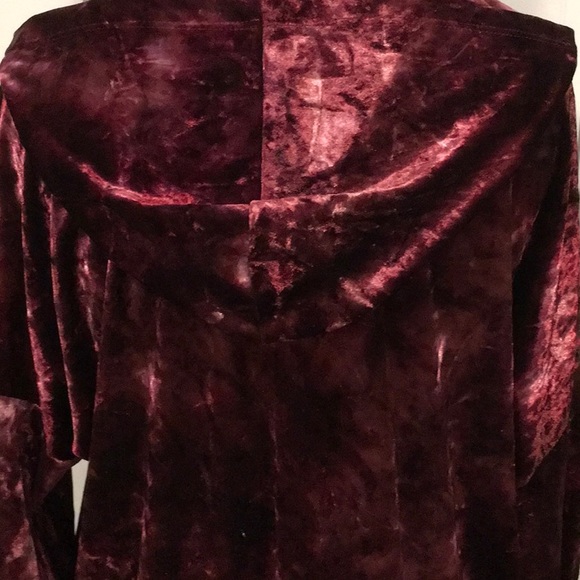 Luxe Berry Crushed Velvet Hoodie ❤️❤️❤️ - Picture 5 of 6